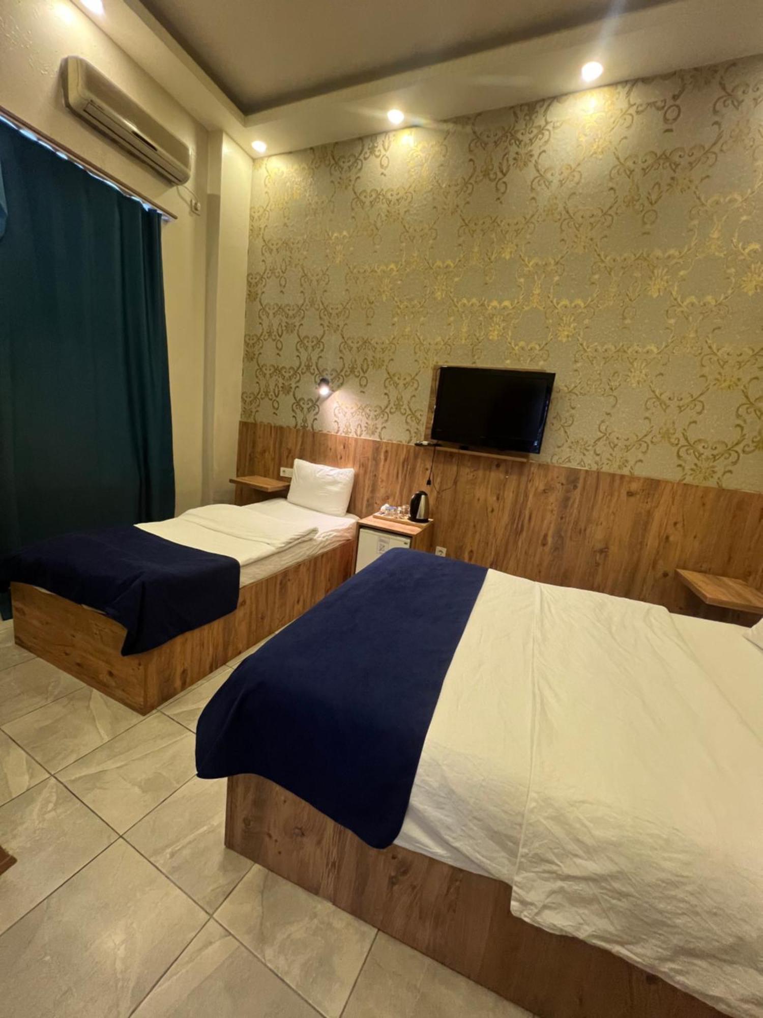 Eymen Palace Hotel Istanbul Bagian luar foto