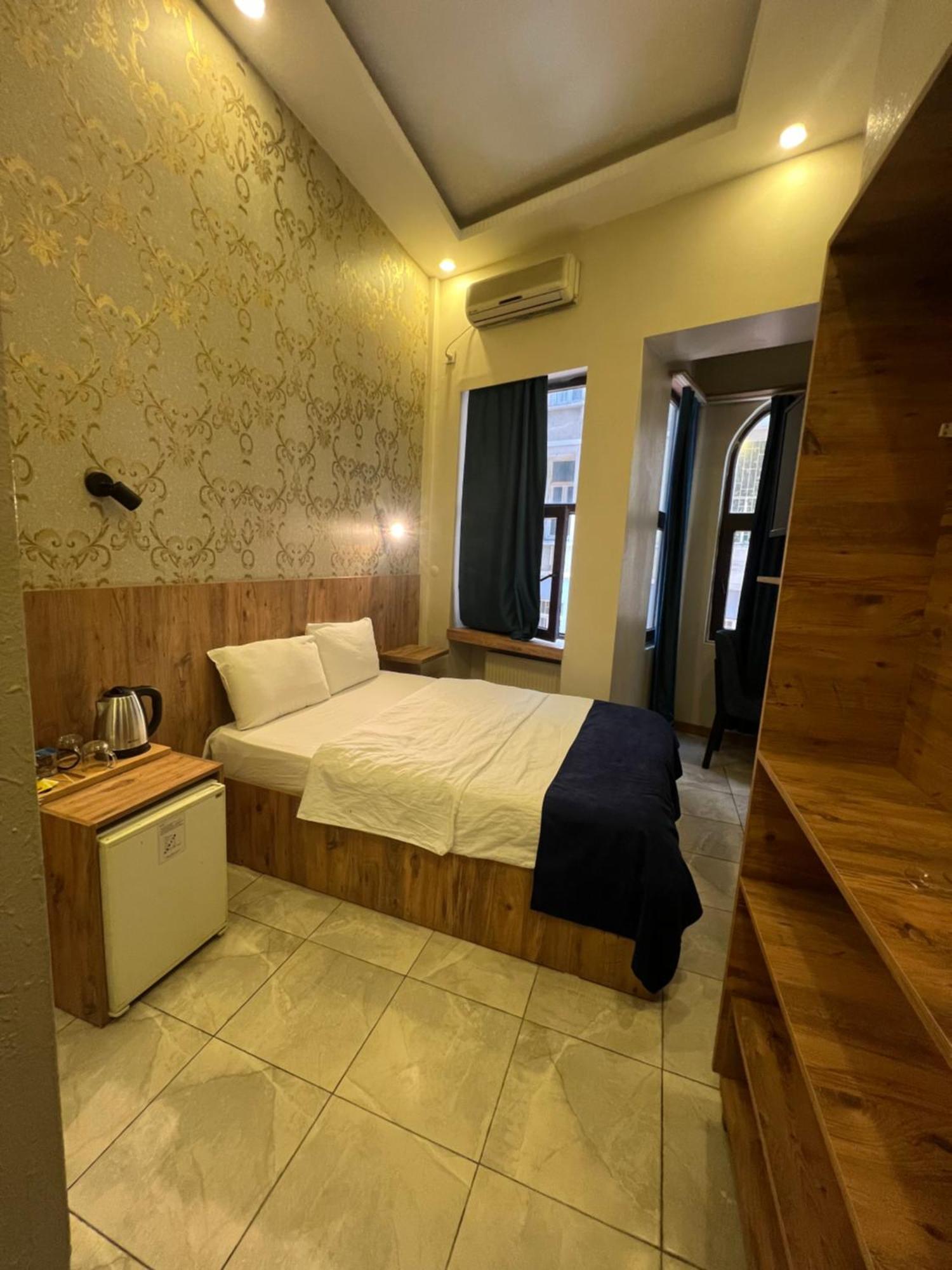 Eymen Palace Hotel Istanbul Bagian luar foto