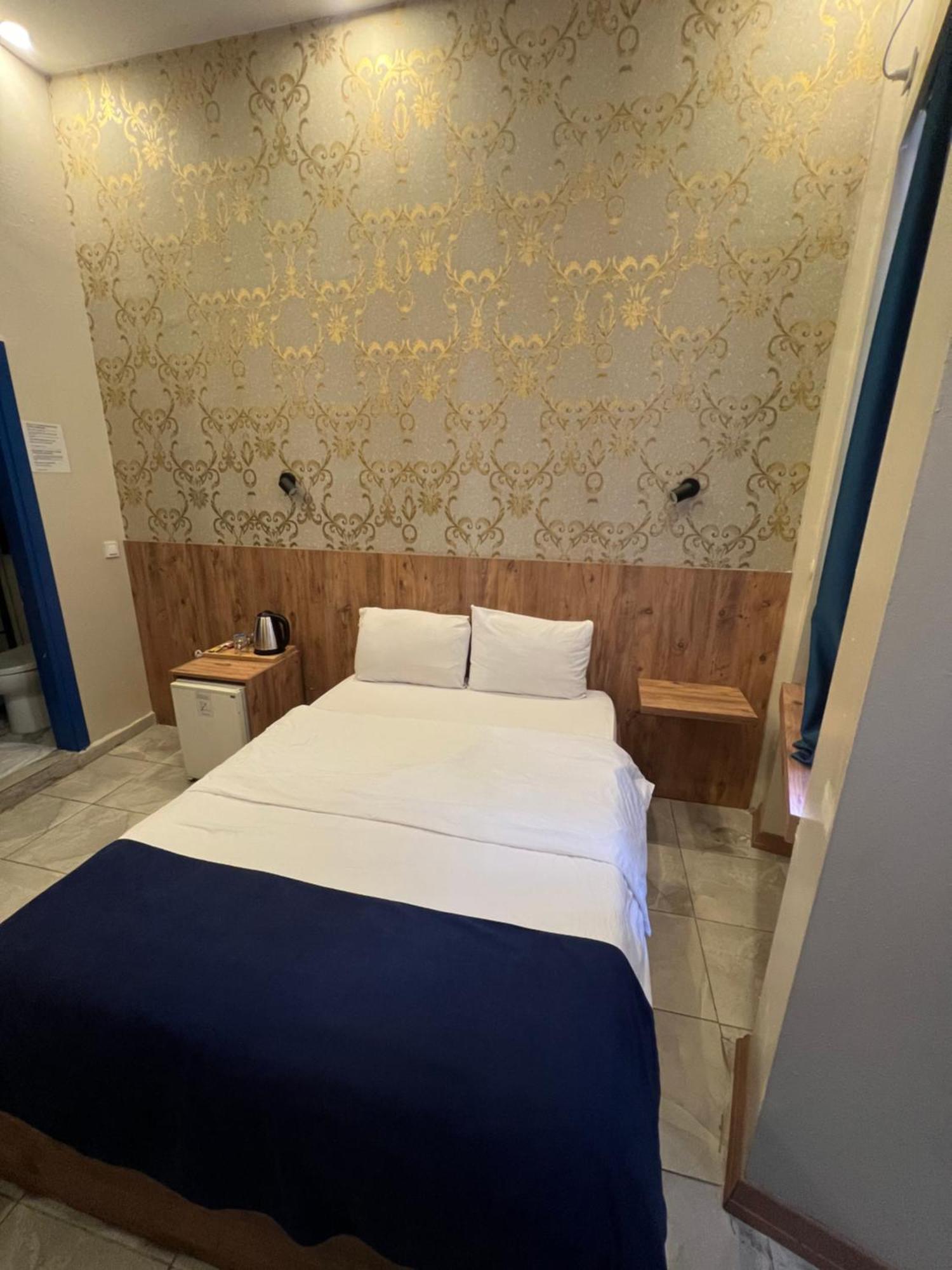 Eymen Palace Hotel Istanbul Bagian luar foto