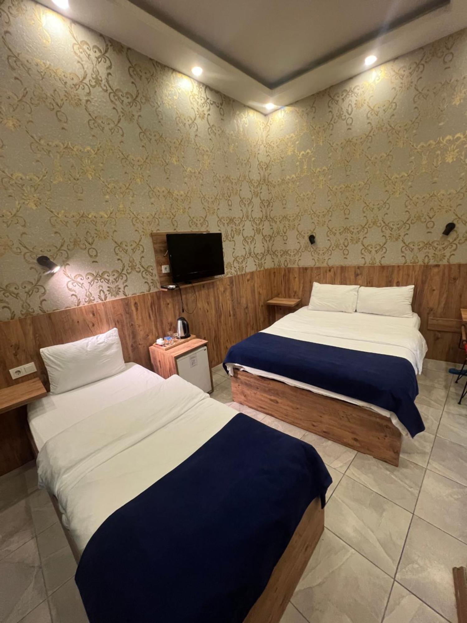 Eymen Palace Hotel Istanbul Bagian luar foto